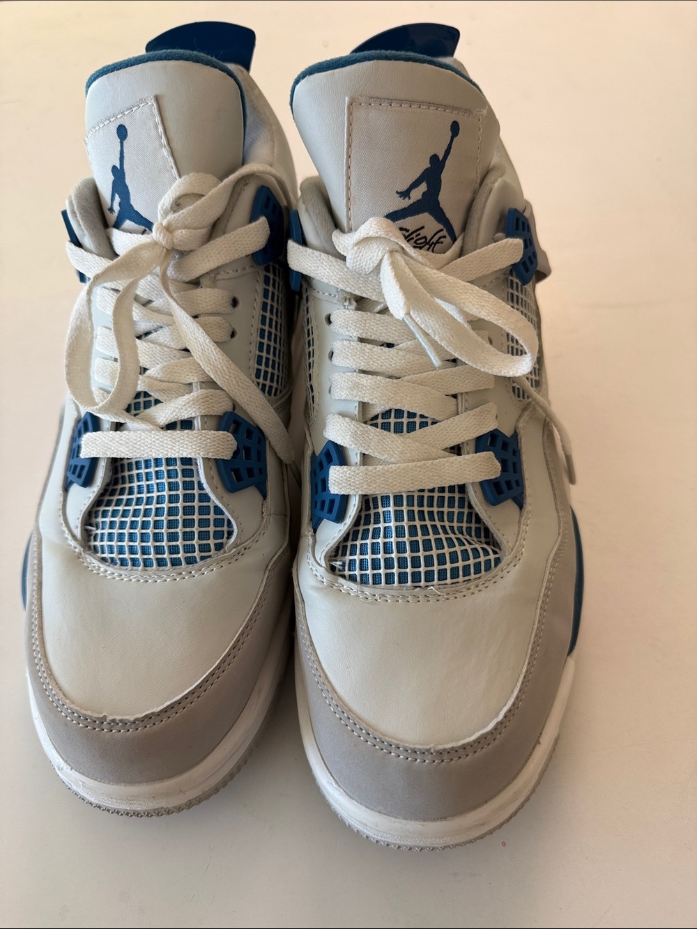 Jordan men’s ' White and Blue Retro Basketball Sneakers